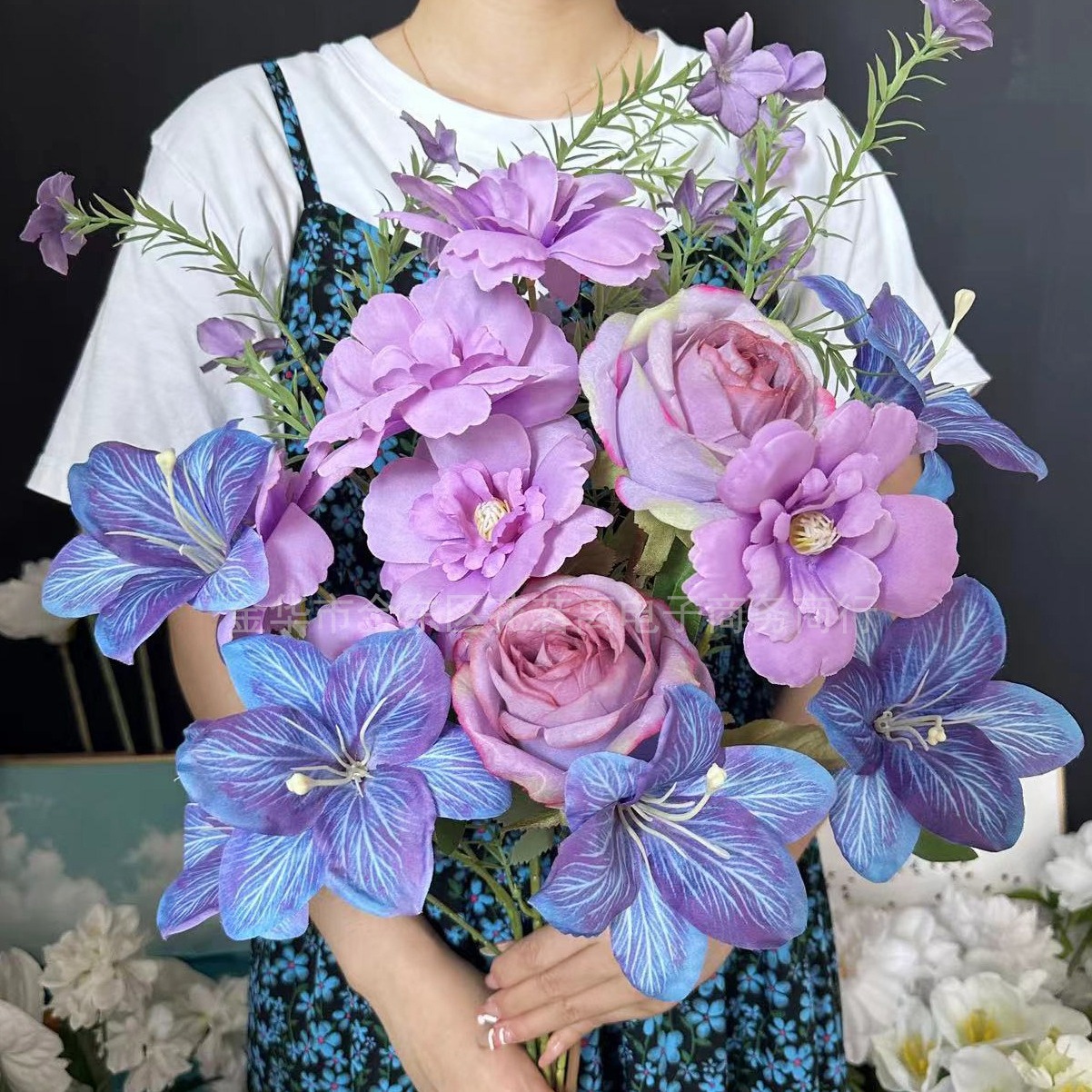Flores Artificiais de Lírio Es - Wedding Supply Shops avaliação e preço